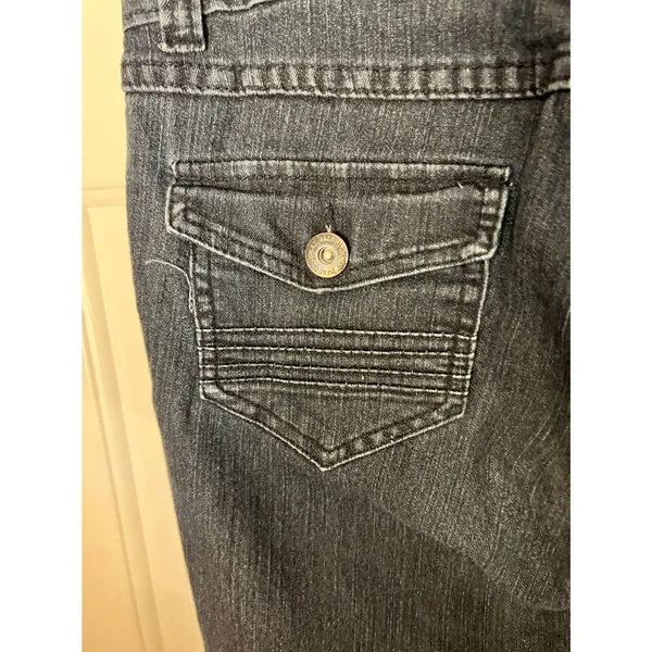 Highway Jeans Women's Flare Legs Size 9 32" Inseam x 14" Waist x 7‎ 1/2" Rise - Image 4