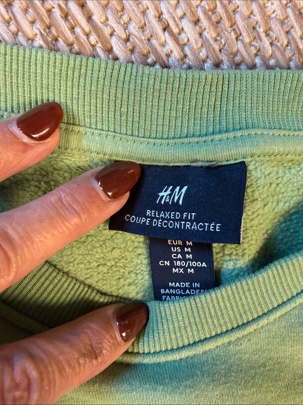 H & M Green relaxed fit Crewneck Sweatshirt - Image 2
