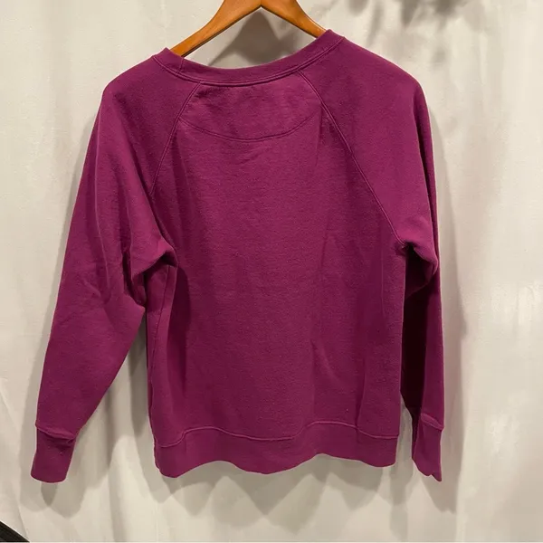 Magenta champion logo soft lightweight sweatshirt large - Image 3