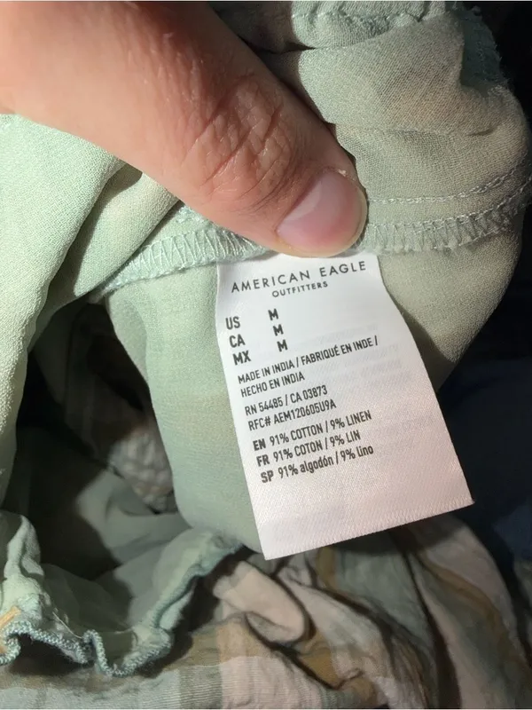 American Eagle Plaid Off Shoulder Crop Top Medium - Image 3