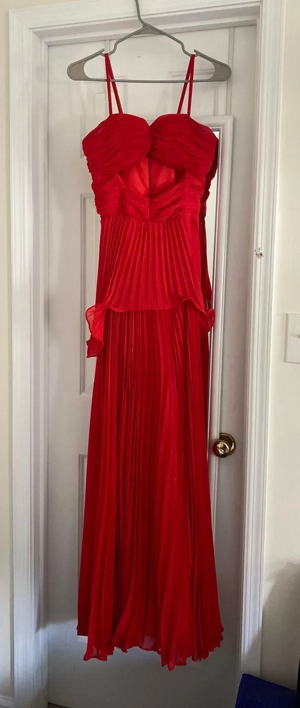 Red Cut Out Prom / Formal Dress - Image 2