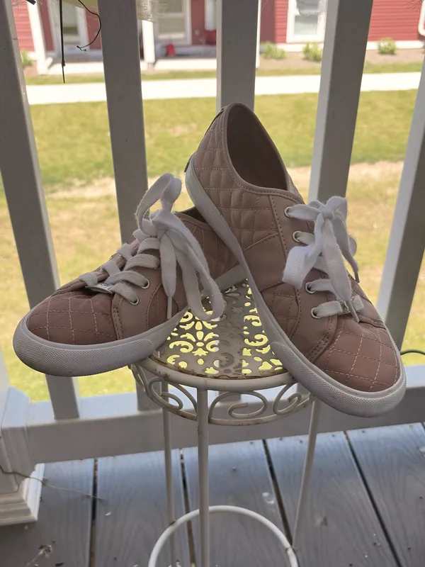 Guess Quilted Blush Pink Women's Sneakers - Image 2