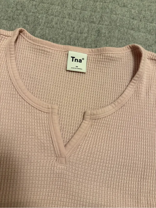 Aritzia TNA Waffle Tee Size M - Image 2