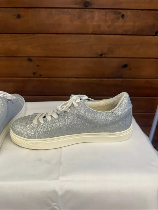 Isaac Mizrahi Live! Silver Glitter Lace-Up Sneakers Womans Sz 7 NWOB - Image 5