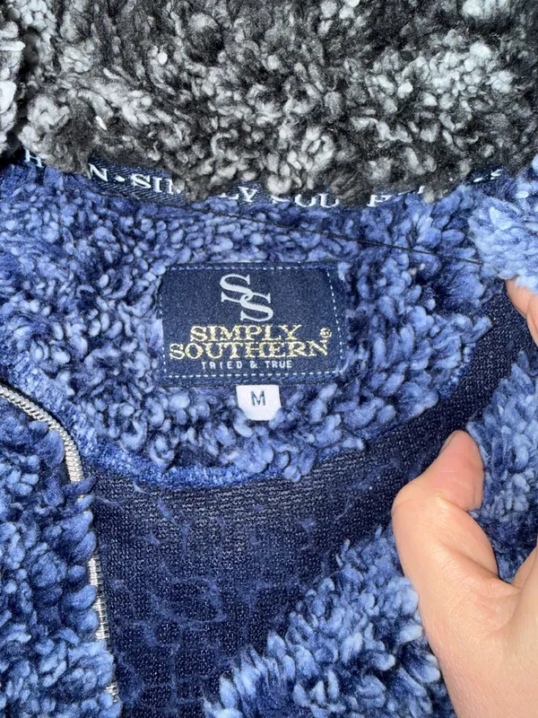 Simply Southern Fleece Pullover Small - Image 2