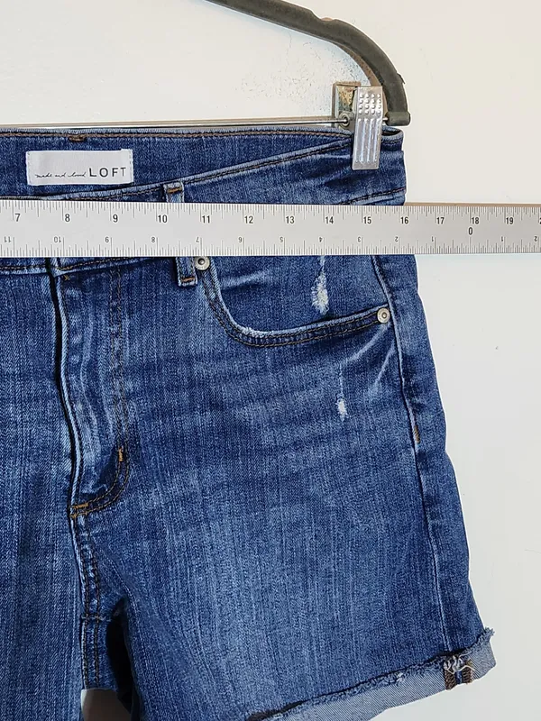 Loft Medium Wash Distressed Cuffed Denim Shorts Size 28 - Image 5