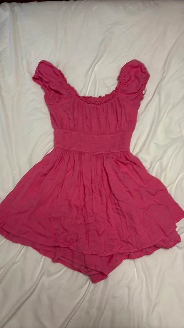 Hollister hot pink dress romper - Image 2