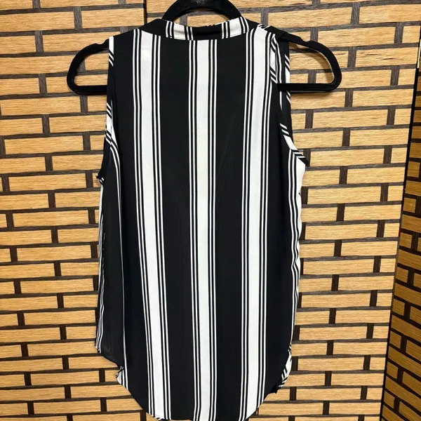 Olivaceous‎ Black And White Stripe Tank Top Size Small - Image 2