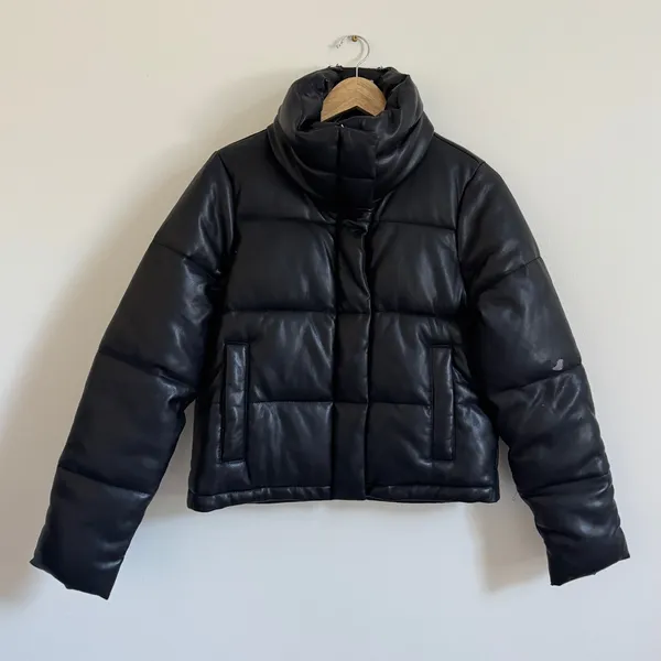 Abercrombie & Fitch Mini Leather Puffer Coat Size Small Black Vegan - Image 3