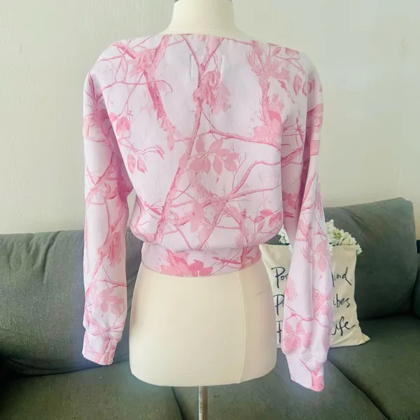 Abercrombie & Fitch Light Pink Camo Sunday Off-Shoulder Sweater - Image 5