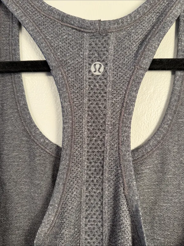 Lululemon Swiftly Tank Women's Gray Racerback Workout size 8 - Image 4