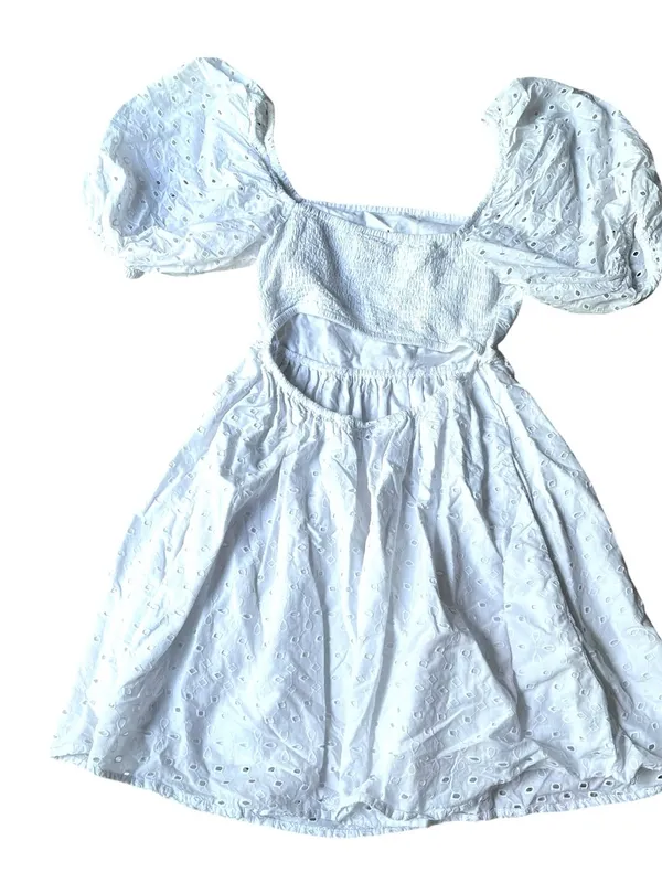 A New Day~White Eyelet mini dress~smocked back detailing~puffed sleeves ~size M - Image 2