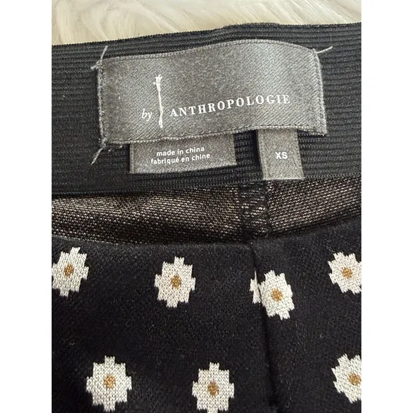 Anthropologie Black Daisy Print Mikayla Cropped Flare Pants - Image 4