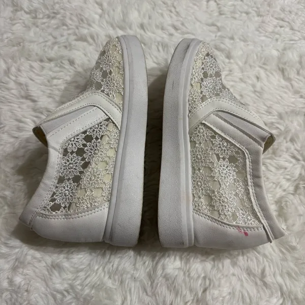 Amazon 5/$32 Bridal Wedge Shoes Size 7.5 - Image 5