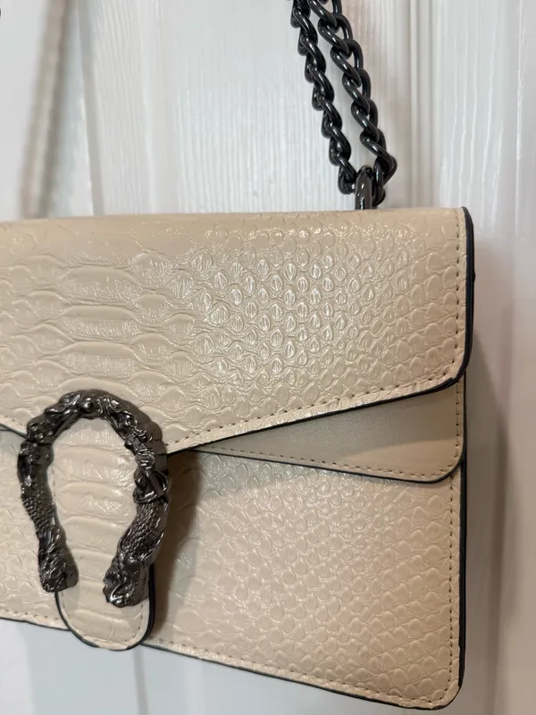 Cream Textured Shoulder Bag with Gunmetal Chai - Image 2
