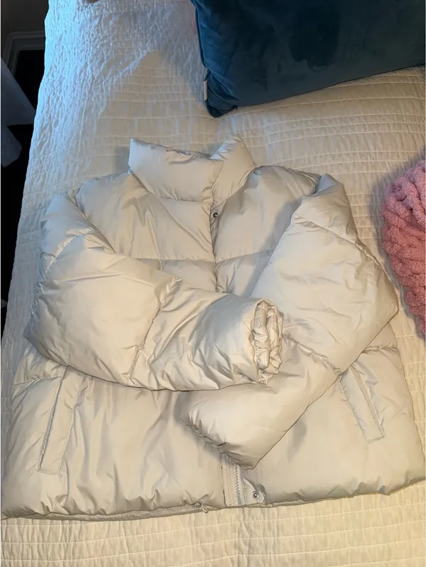 Old Navy Puffer Jacket - Image 3