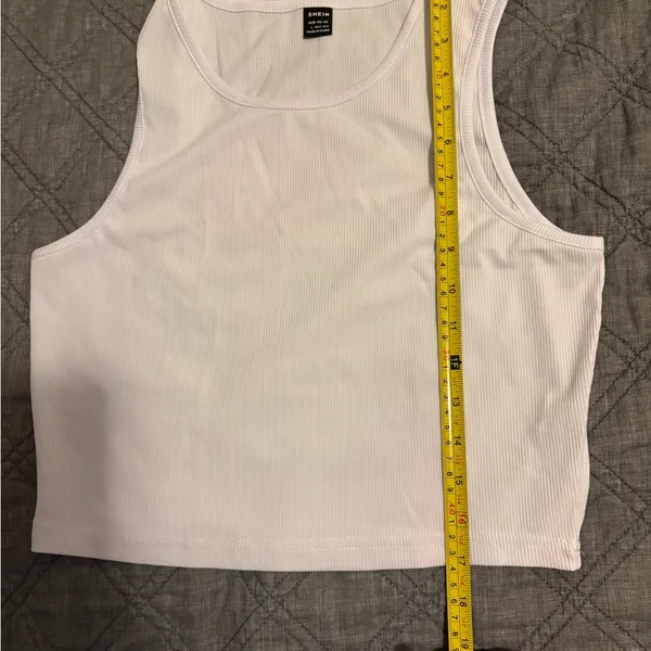 SHEIN Classic White Tank Top - Image 5