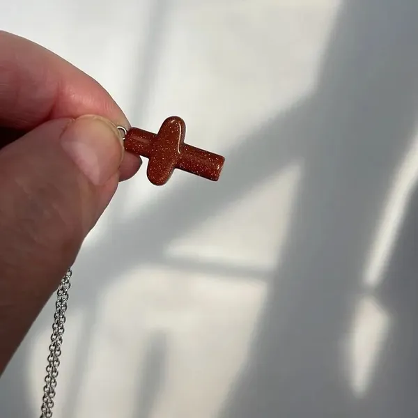 Vintage minimalist goldstone cross pendant on sterling chain - Image 6