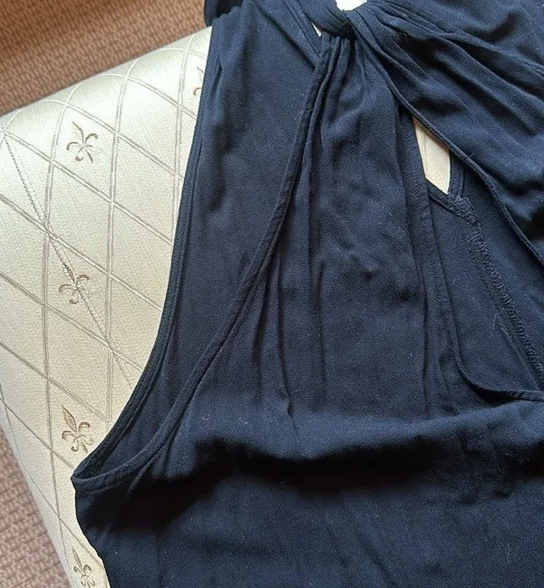 Free People medium m black flowy tank top keyhole front buckle at neck hot NWOT - Image 6