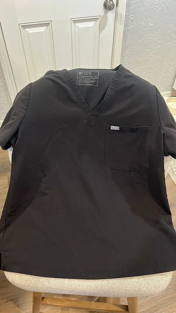 FIGS Scrubs Set - Image 5