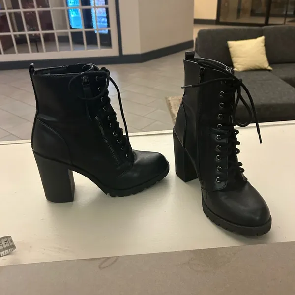 Elegant Black Lace-Up Boots 9 M sold at Ross for $24.99 tag attached -wore once - Image 3