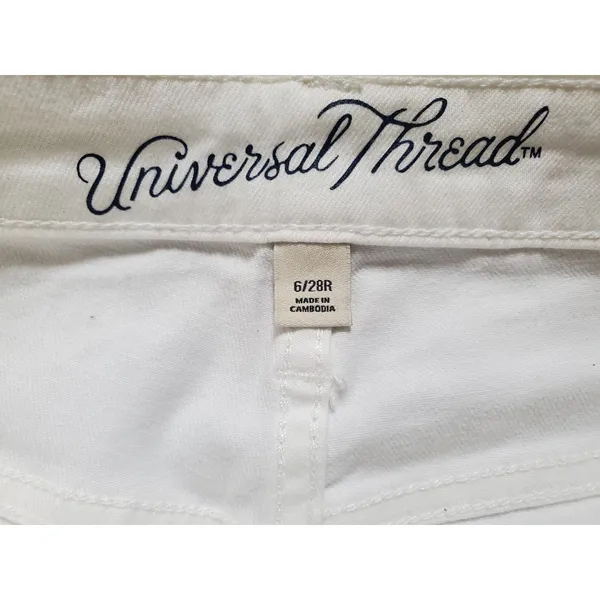 Universal Threads Jean Pant Women Size 6 White Denim Raw Hem High Rise Skinny - Image 6