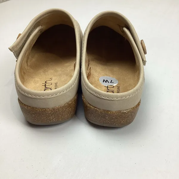 Earth Origins Women’s Slip on Mules Clogs Size 7W NWOT - Image 6
