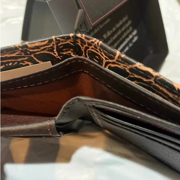 Tems Handcrafted Western Fashion Bi Fold Wallet Studded Vegan Leather Boxed - Image 8