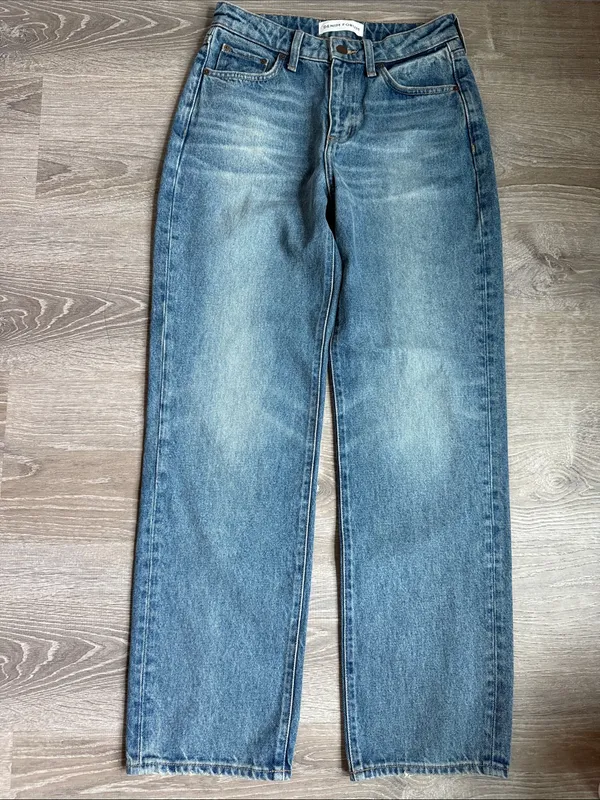 NEW Aritzia Denim Forum Sadie Relaxed Mid-Rise Straight Jean 26 - Image 2