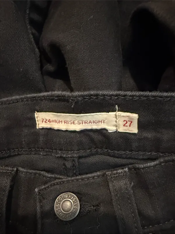 LEVI’S 724 High rise straight black jeans - Image 4