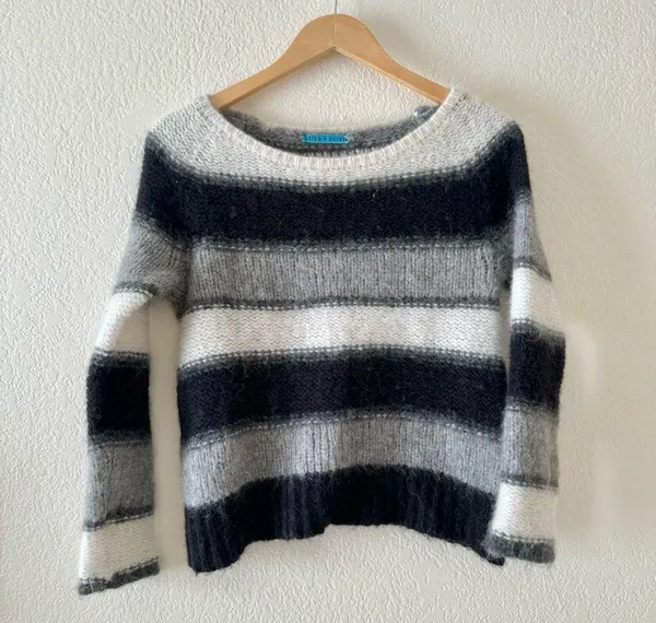 Alice + Olivia Baby Alpaca Merino Wool Gray Black White Striped Sweater - Image 2