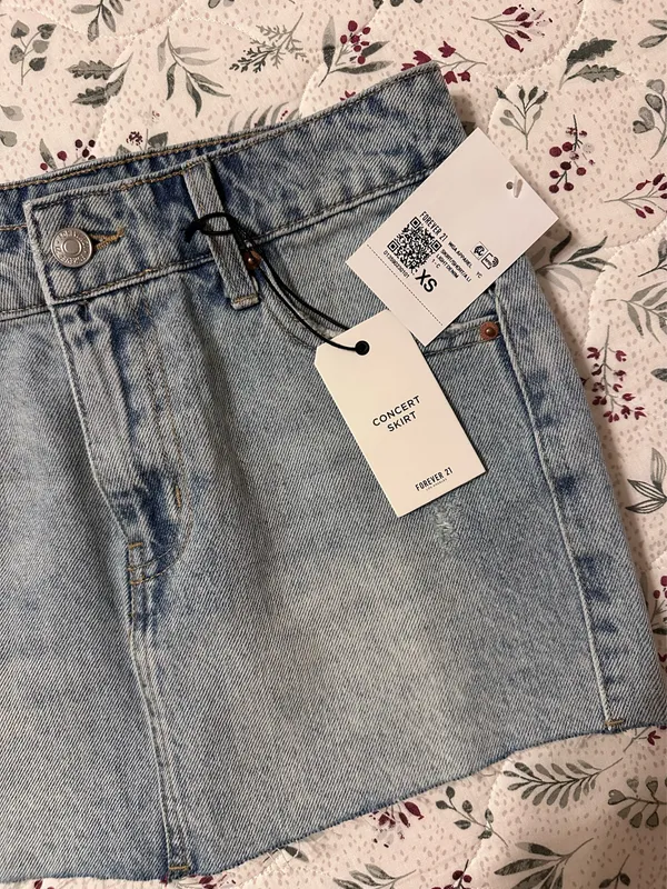 Forever 21 Denim mini skirt - Image 3