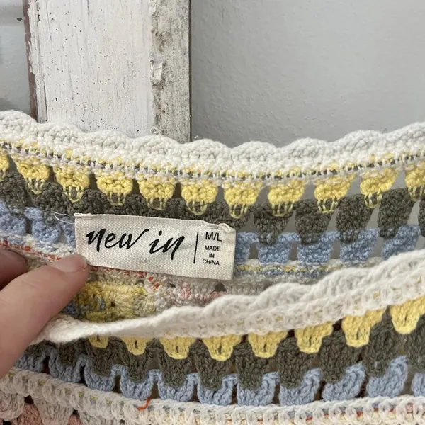 New In Hand Crocheted Patchwork Knit Women's M/L Granny‎ 70s Boho Vibes - Image 4