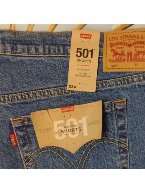 Levi's 501 shorts size 22W - Image 3