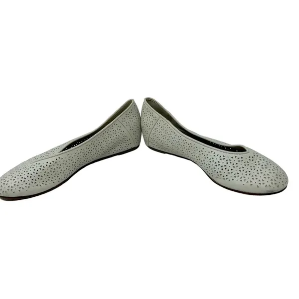 Eileen Fisher White Lasercut Leather Ballet Flats Size‎ US 8.5 - Image 4