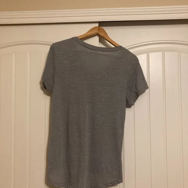Purdue Boilermakers Gray T Shirt Womens Large Short Sleeve Colosseum Pocket - Image 3