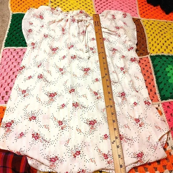 LOFT Size Medium M Sheer Floral Polka Dot Light Pink Blouse Flowy kawaii Cute - Image 3
