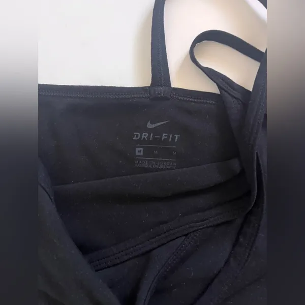 Nike Dri Fit stretchy tank top Medium - Image 3