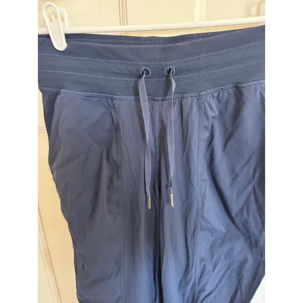 Lululemon‎ Dance Studio Jogger Pants size 6 - Image 2