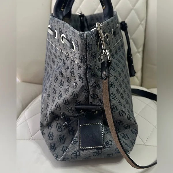 Dooney & Bourke Monogram Signature Tassel Tote Vintage purse - Image 5