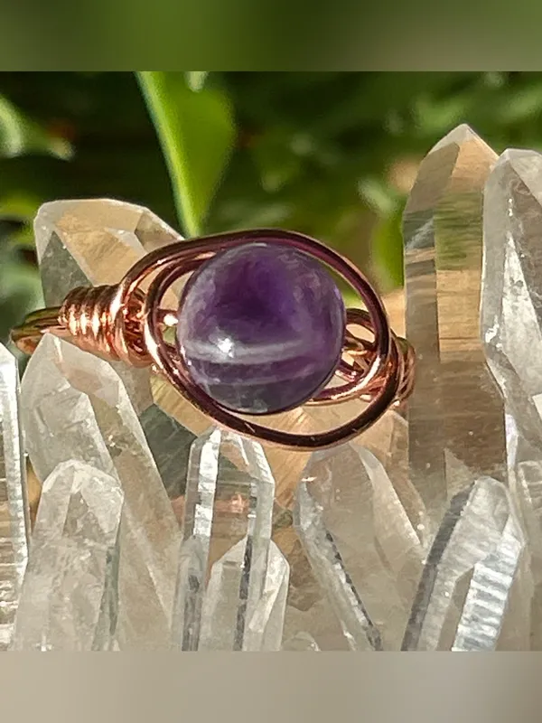 💍 Handcrafted chevron amethyst copper wire wrapped crystal ring size 8 - Image 2
