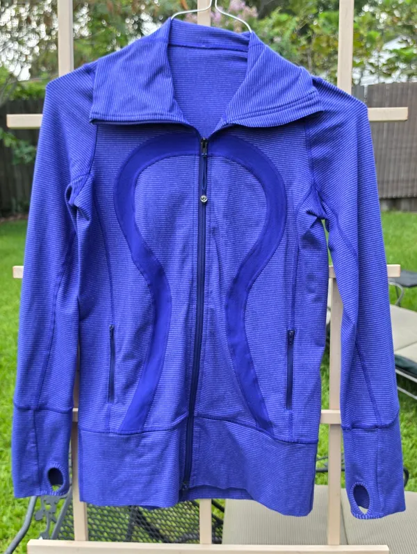 Lululemon In Stride Jacket Magenta Purple zip up Logo sz 6 - Image 2