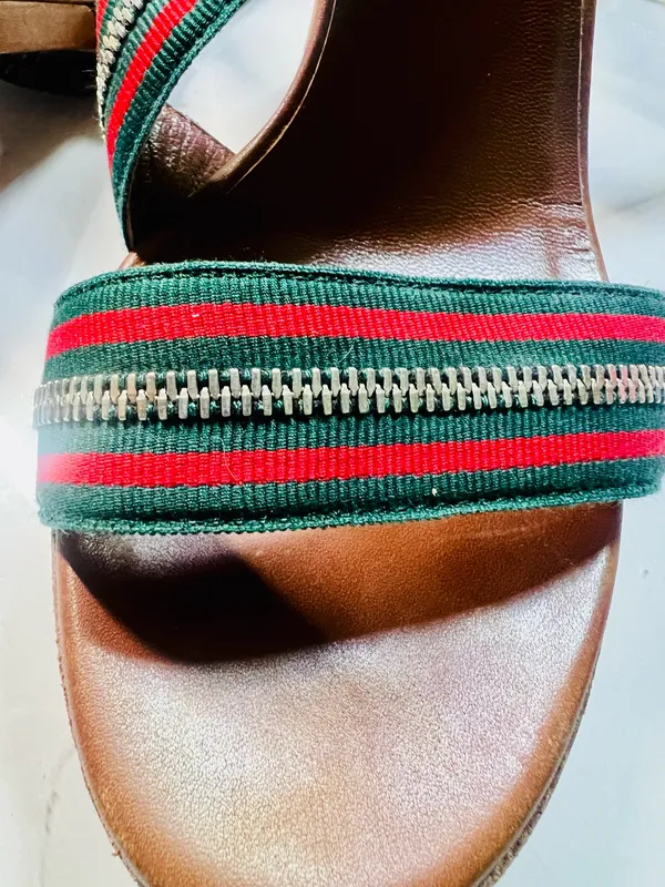 Gucci heels - Image 4