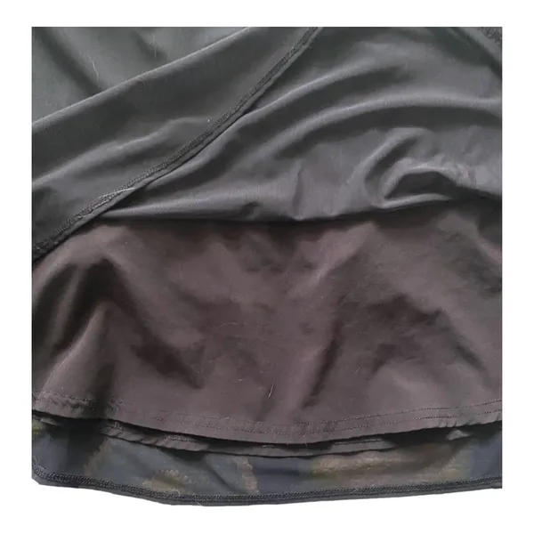 Athleta -BLACK ATHLETIC SKORT-SIZE SMALL Athletic black skort, lined mesh hen, no slip shorts, excellent condition Measurements: Waist: side to side 15-18 inches Length: waistband to bottom 14 inches - Image 3