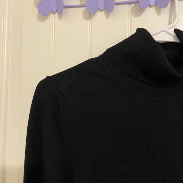 NWOT Premise women’s black thin soft‎ knit gold button turtleneck top large - Image 4