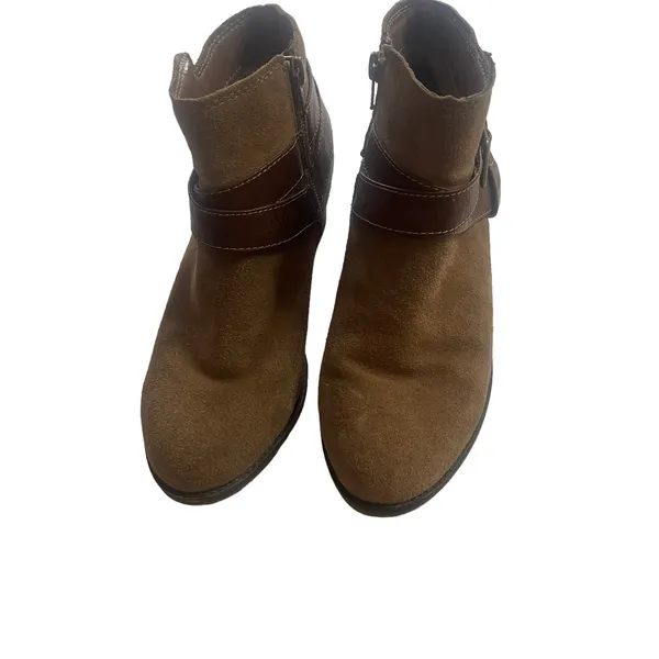 White‎ Mountain Women's Size 6.5 M Cow Suede Brown Ankle Booties Boots - Image 2