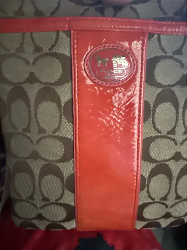 Coach Crossbody Purse - Image 8