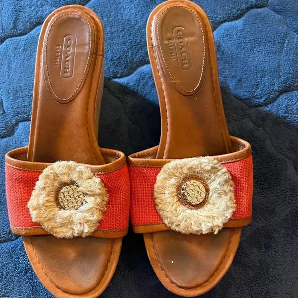 Coach wedges size 7‎ - Image 2
