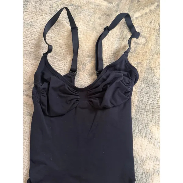 Skims Seamless Sculpting Bodysuit Onyx Sz M NIB NWT $70 - Image 11