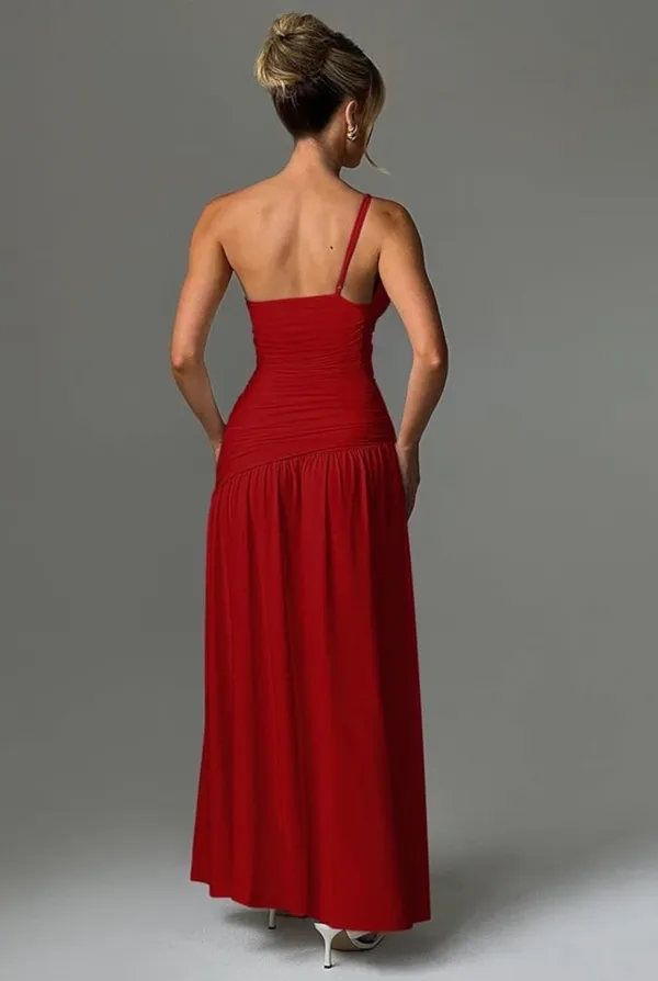 Red dress - Image 2